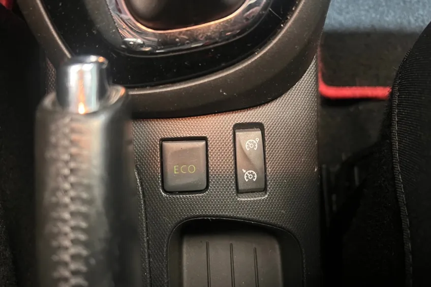 Renault Captur 1.2 TCE 120 INTENS EDC GARANTIE 12 M