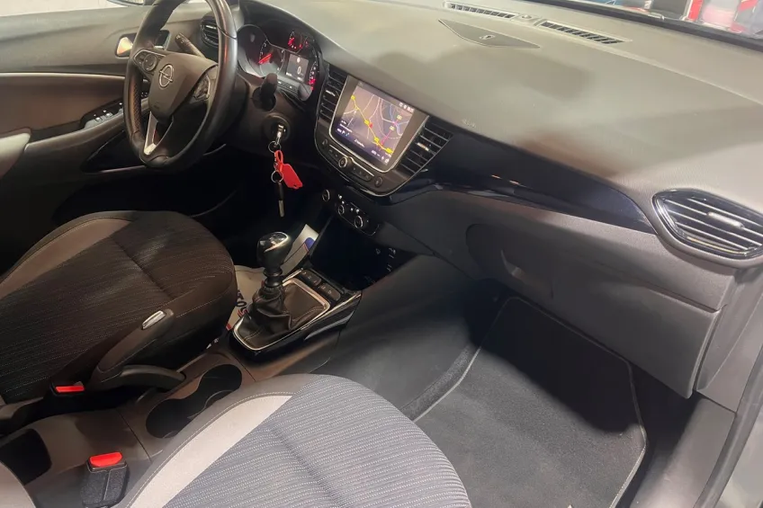 Opel Crossland X 1.2 TURBO 110 INNOVATION