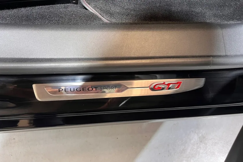 Peugeot 308 1.6 THP 270 S&S GTI BY PEUGEOT SPORT