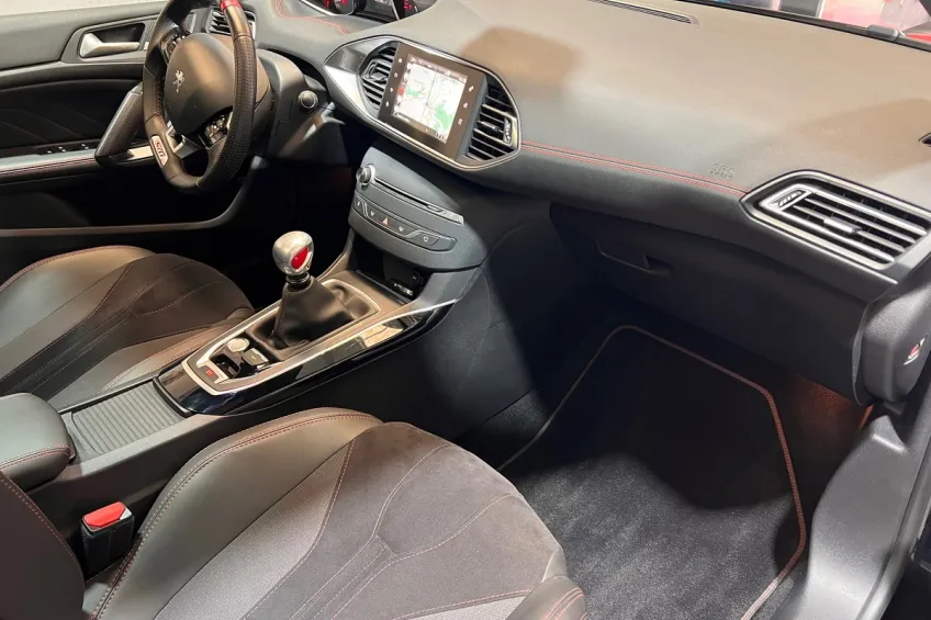 Peugeot 308 1.6 THP 270 S&S GTI BY PEUGEOT SPORT