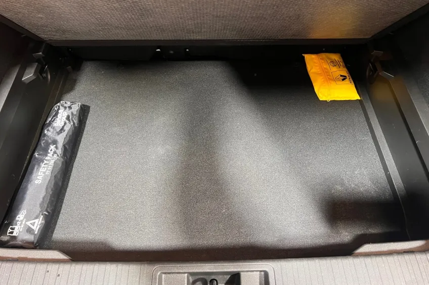 Renault Captur 1.3 MILD HYBRID 140 EVOLUTION EDC GARANTI 12 MOIS