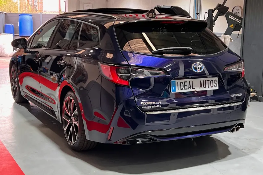 Toyota Corolla TOURING SPORTS HYBRIDE 184H 8CV COLLECTION GARANTIE 12 MOIS