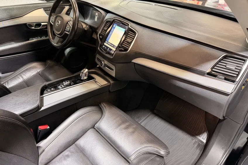 Volvo XC90 2.0 T8 TWIN ENGINE AWD INSCRIPTION LUXE 7PL