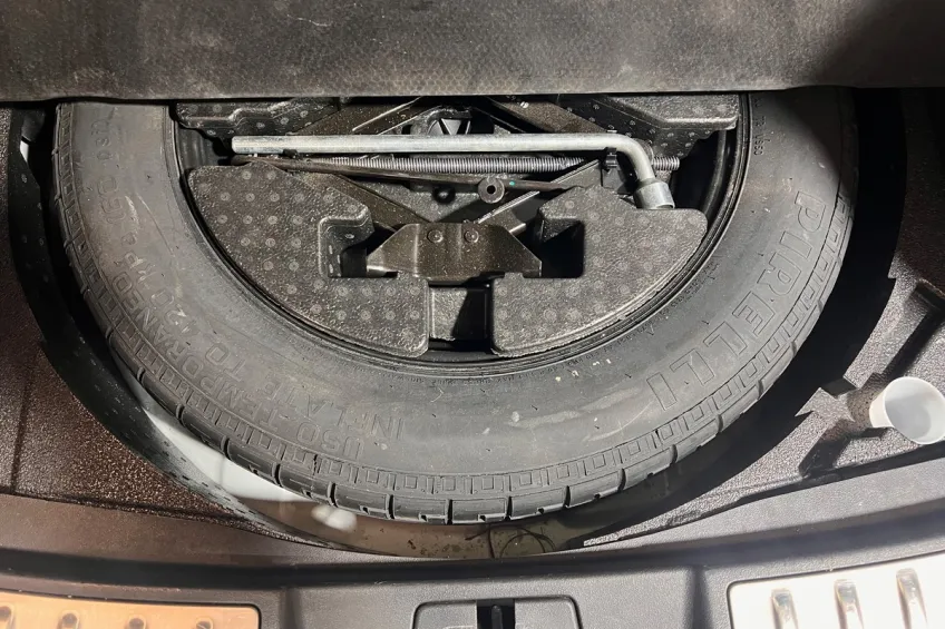 Land Rover Evoque 2.0 D180 4WD R-DYNAMIC HSE BVA 12 MOIS GARANTIE