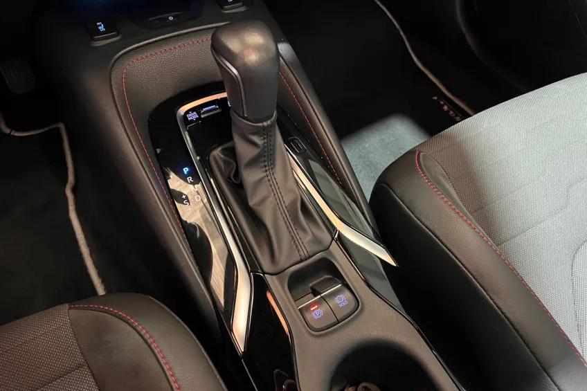 Toyota Corolla TOURING SPORTS HYBRIDE 184H 8CV COLLECTION GARANTIE 12 M