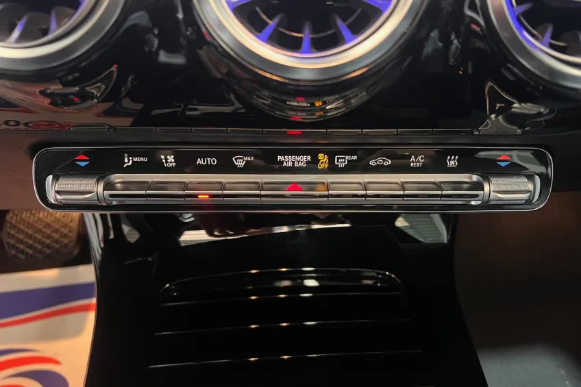 Mercedes Benz CLA COUPE 250 E BUSINESS LINE 8G-DCT GARANTIE 12 M