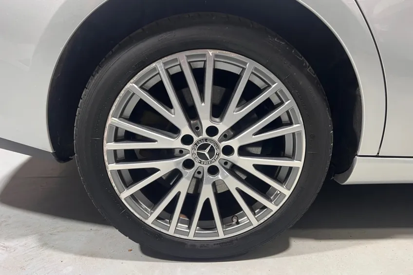 Mercedes Benz CLA COUPE 250 E BUSINESS LINE 8G-DCT GARANTIE 12 M