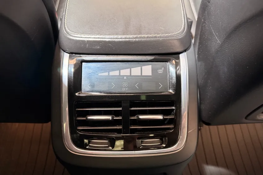 Volvo XC90 2.0 T8 TWIN ENGINE AWD INSCRIPTION LUXE 7PL GARANTIE 12 MOIS