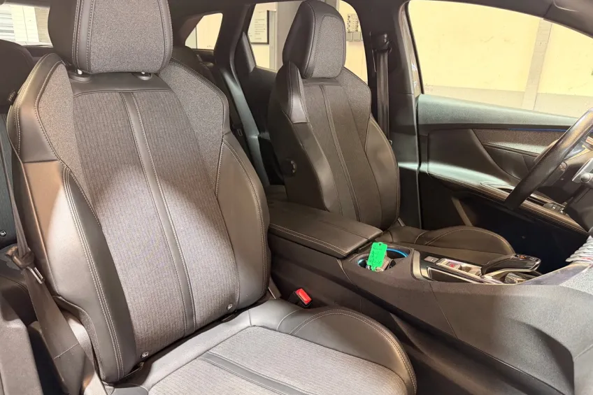 Peugeot 3008 1.5 BLUEHDI 130 GT LINE EAT8