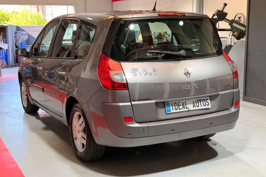 Renault Grand Scenic 1.9 DCI 130 EXCEPTION 7PL