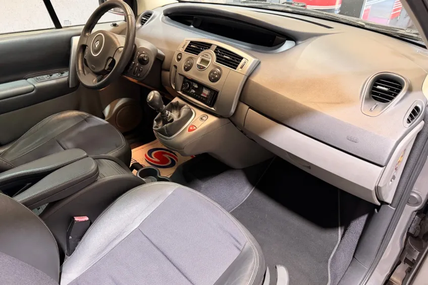 Renault Grand Scenic 1.9 DCI 130 EXCEPTION 7PL