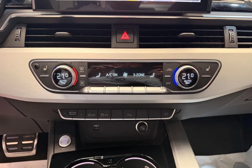 Audi A4 40 TFSI ULTRA 190 S LINE S TRONIC