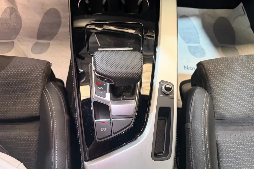 Audi A4 40 TFSI ULTRA 190 S LINE S TRONIC