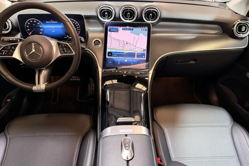 Mercedes Benz GLC 300 E 4MATIC AVANTGARDE LINE 9G-TRONIC