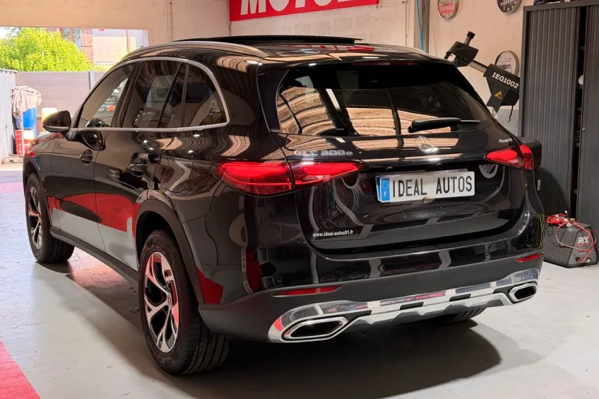 Mercedes Benz GLC 300 E 4MATIC AVANTGARDE LINE 9G-TRONIC