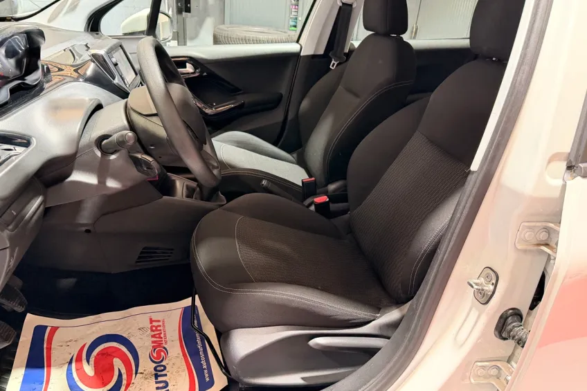 Peugeot 208 1.6 BLUEHDI 100 S&S ACTIVE BUSINESS 5P