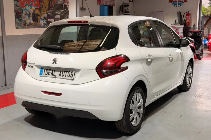 Peugeot 208 1.6 BLUEHDI 100 S&S ACTIVE BUSINESS 5P