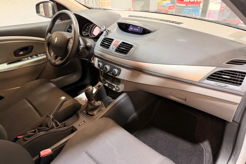 Renault Megane 3 1.5 DCI 90 FAP EXPRESSION ECO2 FAIBLE KM