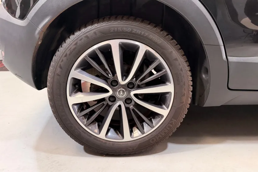 Opel Crossland X 1.2 ECOTEC TURBO 110 INNOVATION