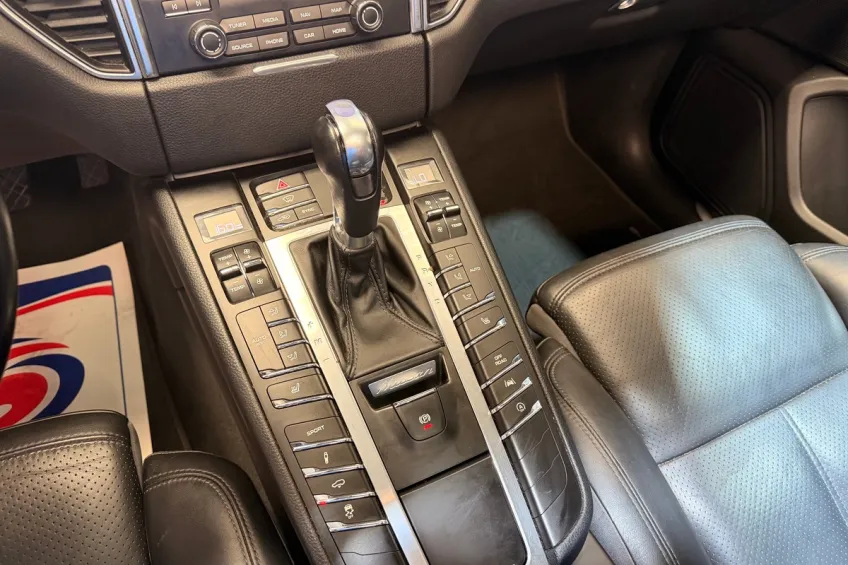 Porsche Macan S 3.0 V6 258