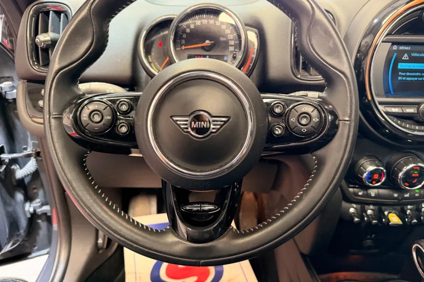 Mini Mini COOPER SE ALL4 RED HOT CHILI 136+88 BVA6